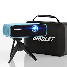 QIAOLET Mini Projektor: Tragbarer DLP-Projektor mit Auto-Fokus